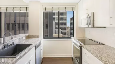 612 S Flower St, Los Angeles, CA 90017 photo 6