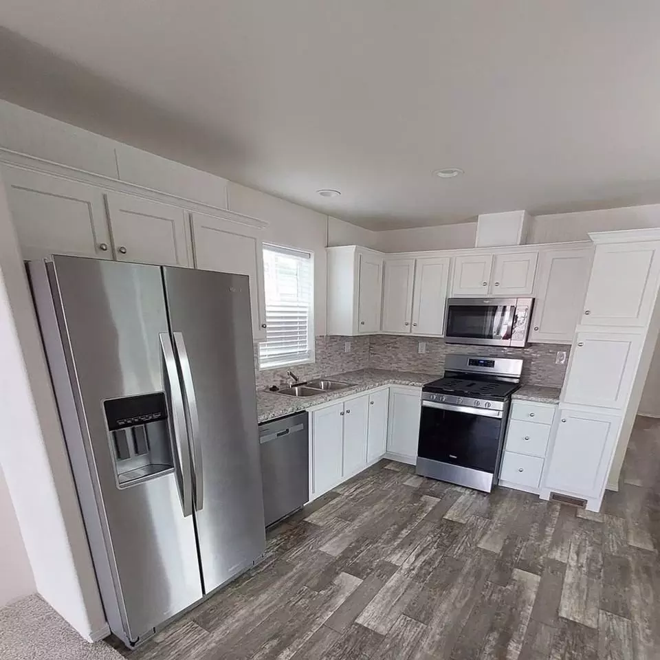  3115 Glenarm Rd, Stratmoor, CO 80911 photo 1