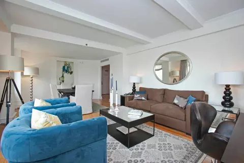 160 Central Park S, New York, NY 10019