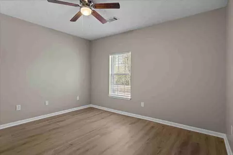 2600 Old Amy Rd, Laurel, MS 39440 photo 4