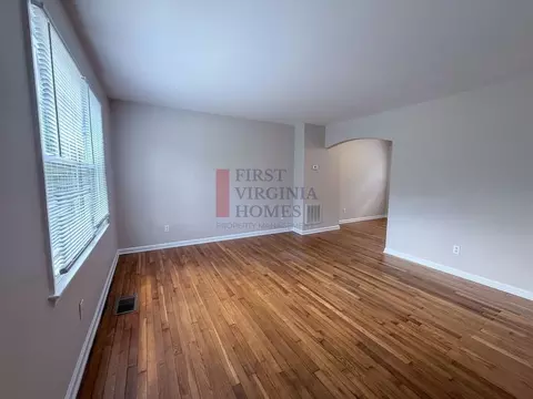 44 Fawn Lake Ln, Palmyra, VA 22963