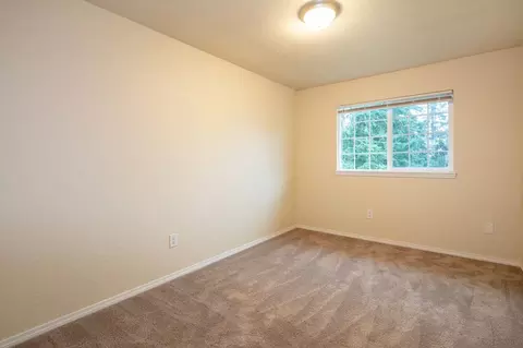 832 W Casino Rd, Everett, WA 98204 photo 4