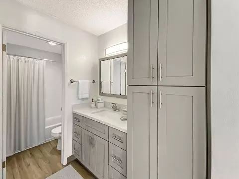 141 Del Medio Ave, Mountain View, CA 94040 photo 3