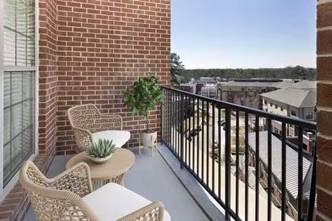 77 E Andrews Dr NW, Atlanta, GA 30305 photo 11
