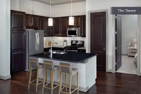 77 E Andrews Dr NW, Atlanta, GA 30305 photo 3
