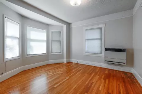 814 NW 22nd Ave, Portland, OR 97210
