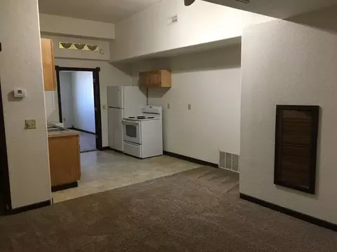 300 1st Ave NE, Watertown, SD 57201