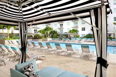 50 SW 10th St, Miami, FL 33130 photo 20