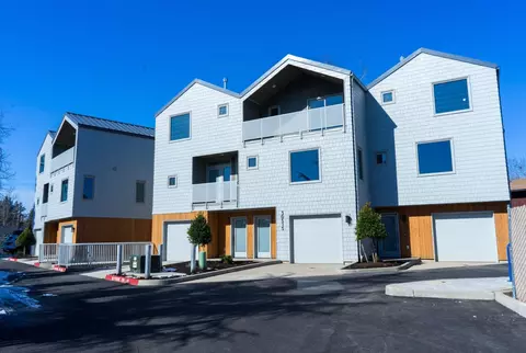 30535 SW Magnolia Ave, Wilsonville, OR 97070