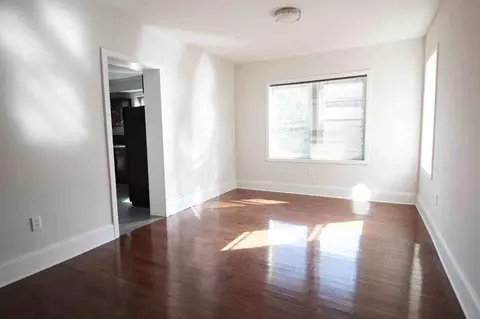 212 E Hanover St, Trenton, NJ 08608