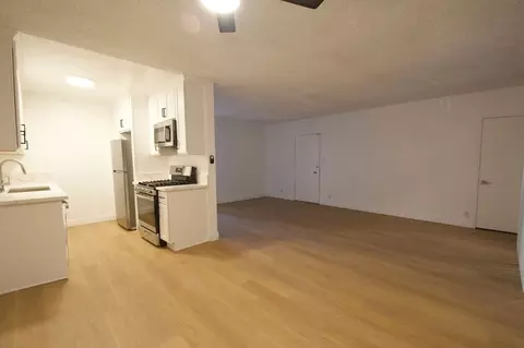 10855 Morrison St, North Hollywood, CA 91601