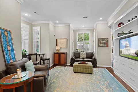 1425 P St NW, Washington, DC 20005 photo 3