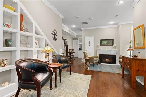 1425 P St NW, Washington, DC 20005 photo 2