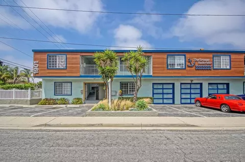 1901 Phelan Ln, Redondo Beach, CA 90278