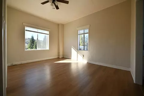 1131 Pine St, Martinez, CA 94553 photo 3