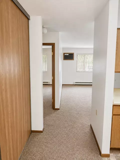 411 5th Ave N, Saint James, MN 56081