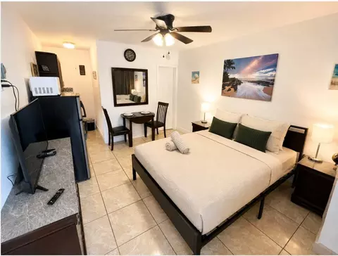 338 Van Buren St, Hollywood, FL 33019