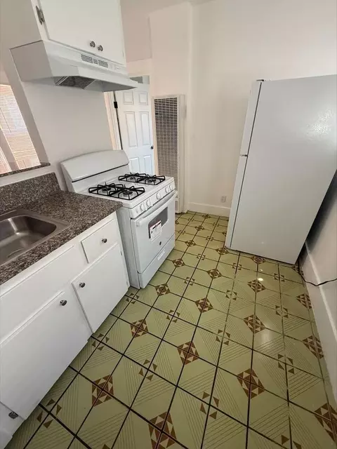 1210 Hoffman Ave, Long Beach, CA 90813
