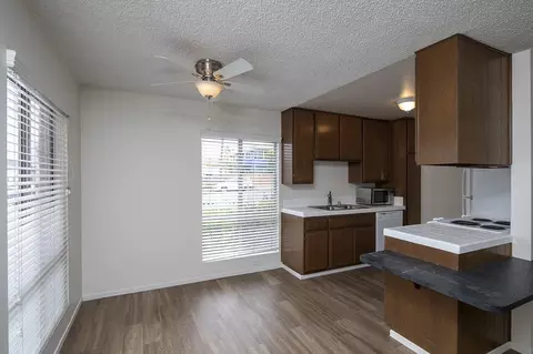 4649 Voltaire St, San Diego, CA 92107