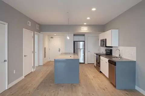 3435 Main St, Kansas City, MO 64111