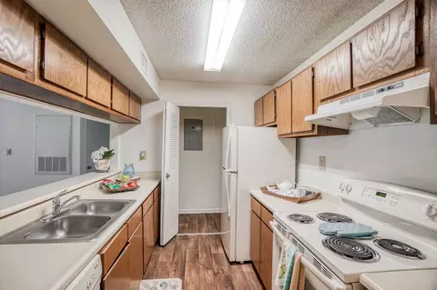 201 Plantation Club Dr, Melbourne, FL 32940 photo 27