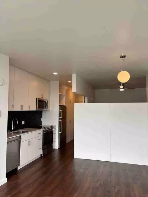 1622 Aurora Ave N, Seattle, WA 98109