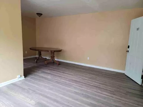 13955 Superior Rd, Cleveland Heights, OH 44118