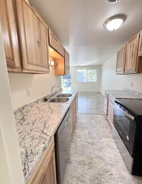 8830 9th Ave SW, Seattle, WA 98106