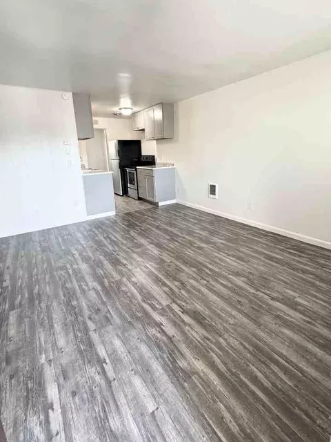 8830 9th Ave SW, Seattle, WA 98106