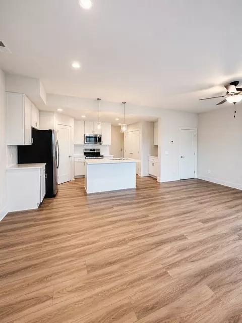 1451 High Rd, Norwalk, IA 50211