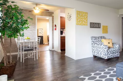 2010 Abbey Rd, Norfolk, VA 23509