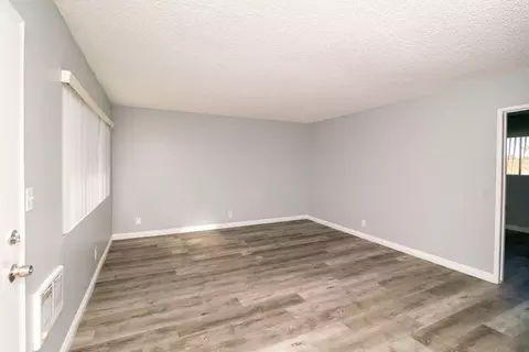 15209 Prairie Ave, Lawndale, CA 90260 photo 2