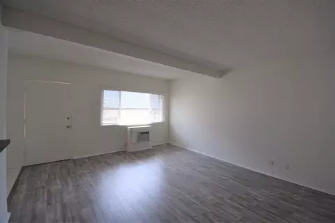 2429 Cheremoya Ave, Los Angeles, CA 90068