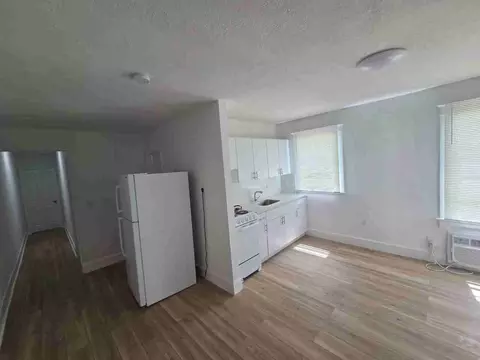 959 SW 5th St, Miami, FL 33130