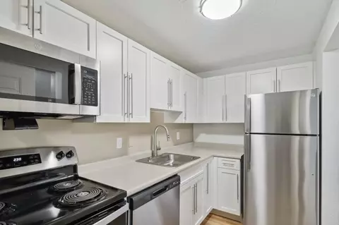 9 Bonney Ln, Mansfield, MA 02048 photo 8