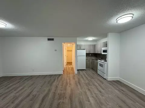 2910 Pierce St, Hollywood, FL 33020