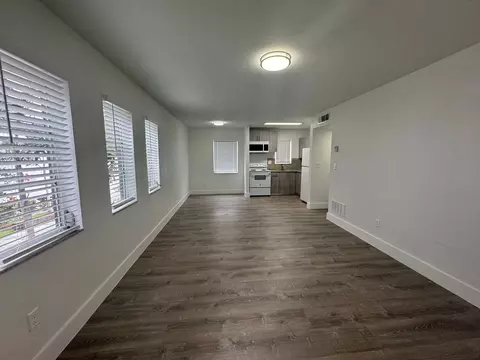 2910 Pierce St, Hollywood, FL 33020