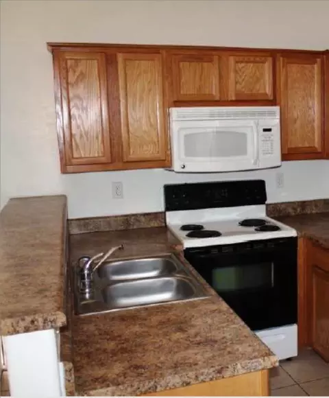 3993 W Main St, Thatcher, AZ 85552