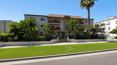 321 S Hobart Blvd, Los Angeles, CA 90020