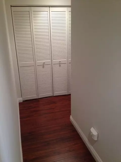 12740 Oxnard St, Los Angeles, CA 91606 photo 9