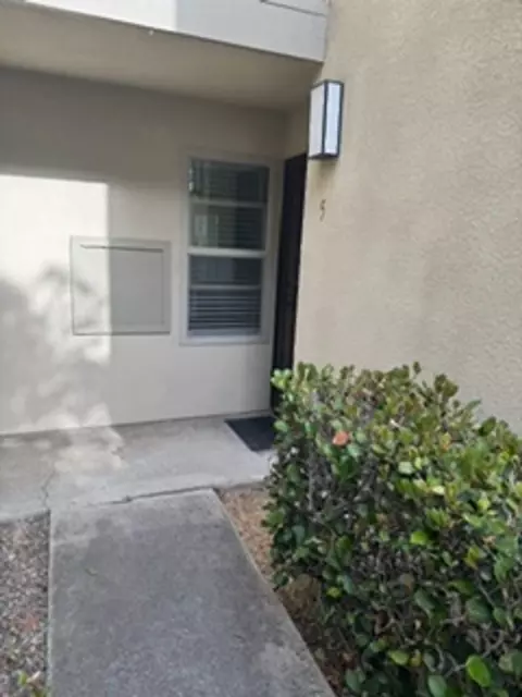 5877 Baltimore Dr, La Mesa, CA 91942