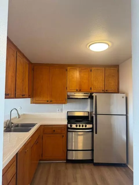 1966 Hornblend St, San Diego, CA 92109