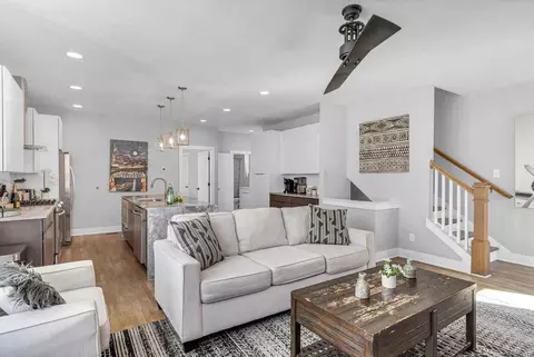 14 Th Ave N, Nashville, TN 37203