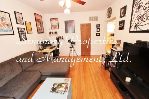 1634 W Montrose Ave, Chicago, IL 60613