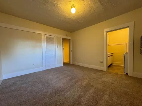 1812 E Republican St, Seattle, WA 98112