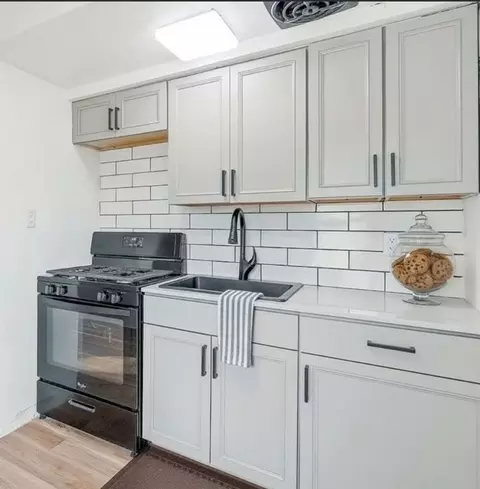 216 222 Parkview Blvd, Waterloo, IA 50702