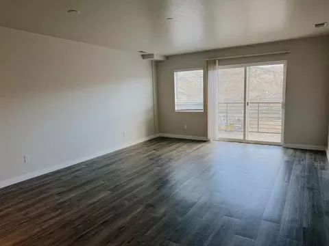 500 Red Table Dr, Gypsum, CO 81637