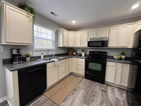 800 Blue Spruce Way, Knoxville, TN 37912