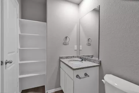 7827 Glasgow Dr, San Antonio, TX 78223