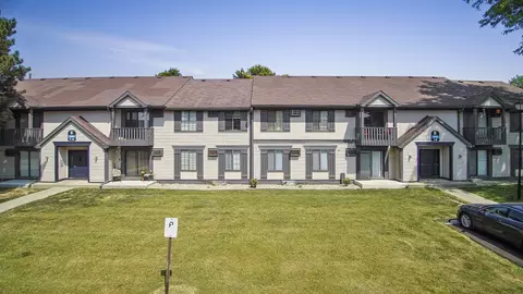 5943 Walnut Cir, Toledo, OH 43615